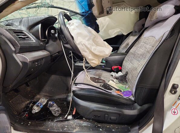 4S4BSACC0J3355146 2018 SUBARU OUTBACK White Widok wnętrza z przodu