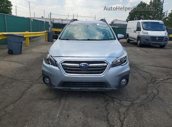 4S4BSACC5J3221183 2018 SUBARU OUTBACK Серебряный Вид спереди