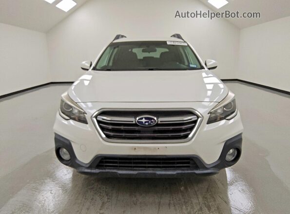 4S4BSACC9J3297716 2018 SUBARU OUTBACK Белый Вид спереди