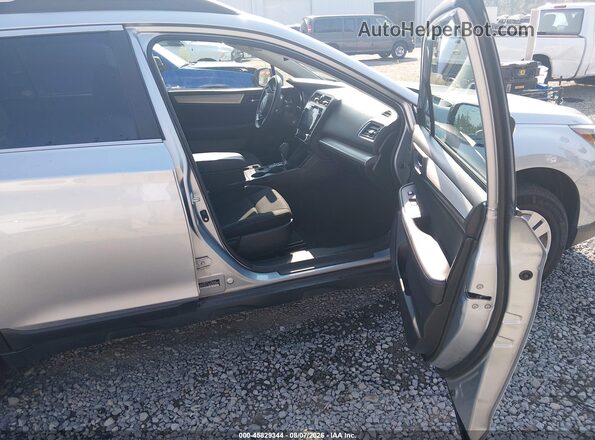 4S4BSAFC0J3292478 2018 SUBARU OUTBACK Silver Vista interior delantera