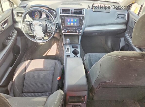 4S4BSAFC1J3389155 2018 SUBARU OUTBACK White Առջևի վահանակի տեսք