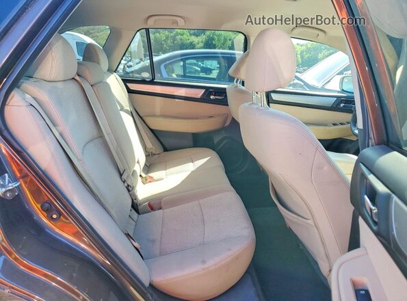 4S4BSAFC4K3356104 2019 SUBARU OUTBACK Brown Rear interior view