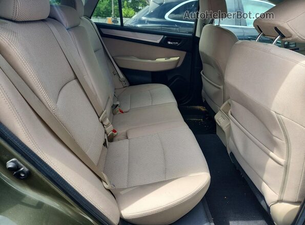 4S4BSAFC5K3383098 2019 SUBARU OUTBACK Green Rear seats view