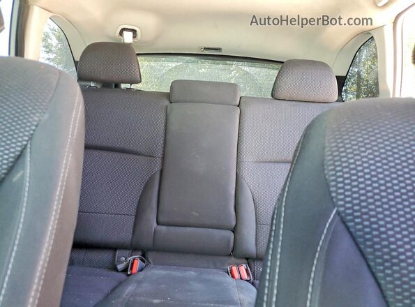 4S4BSAFC6H3202003 2017 SUBARU OUTBACK Silver Հետևի նստատեղերի տեսք