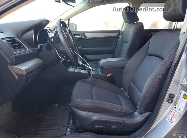 4S4BSAFC6H3406316 2017 SUBARU OUTBACK Серебряный Вид салона спереди