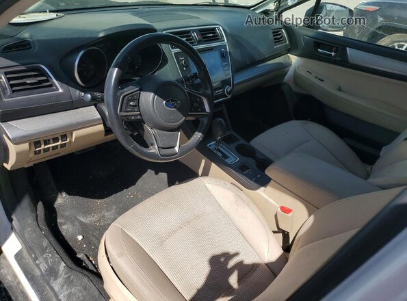 4S4BSAFC6J3256469 2018 SUBARU OUTBACK White Vista del salpicadero