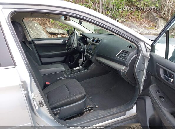 4S4BSAFC7H3405708 2017 SUBARU OUTBACK Silver Widok wnętrza z przodu