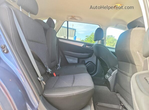 4S4BSAFC8J3392781 2018 SUBARU OUTBACK Blue Widok tylnych siedzeń