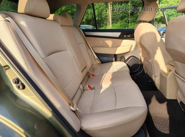 4S4BSAFC9H3382285 2017 SUBARU OUTBACK Green Rear interior view