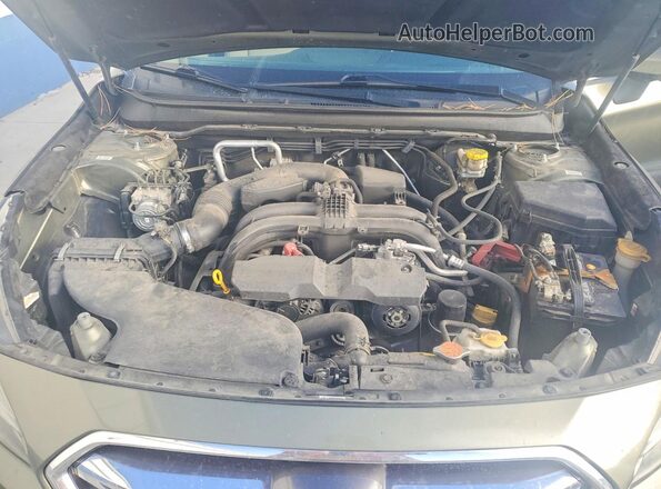 4S4BSAFC9J3355352 2018 SUBARU OUTBACK Green Widok wnętrza z tyłu