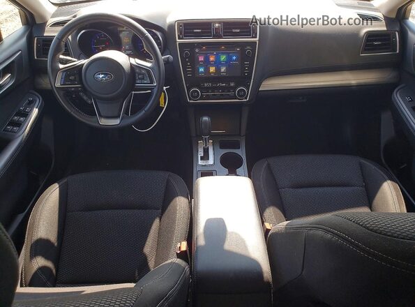 4S4BSAFCXJ3201104 2018 SUBARU OUTBACK Silver Вид панелі приладів
