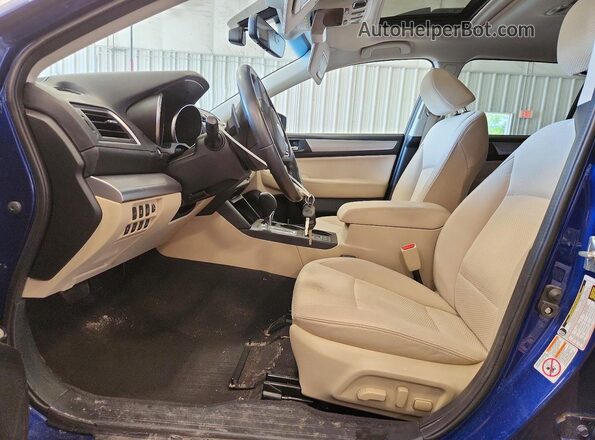 4S4BSAHC1H3395142 2017 SUBARU OUTBACK Blue Front interior view