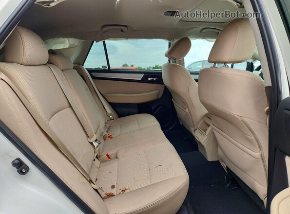 4S4BSAHC5K3231805 2019 SUBARU OUTBACK White Սալոնի հետևի տեսք