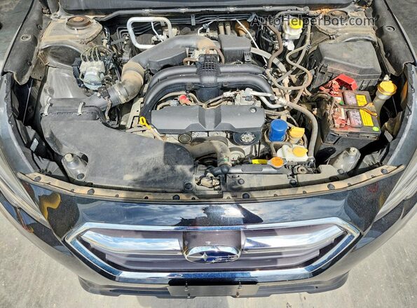 4S4BSAHC5K3244182 2019 SUBARU OUTBACK Черный Вид задней части салона