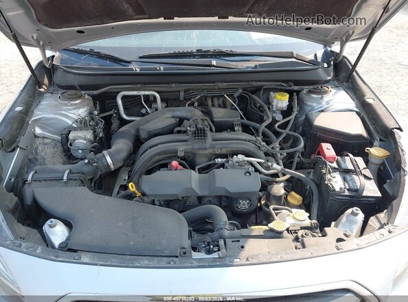4S4BSAHC9J3245415 2018 SUBARU OUTBACK Silver Հետևի տեսք