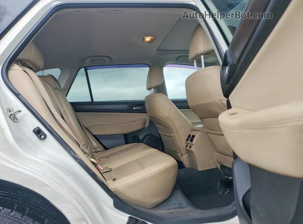 4S4BSAKC6H3245827 2017 SUBARU OUTBACK White Widok wnętrza z tyłu