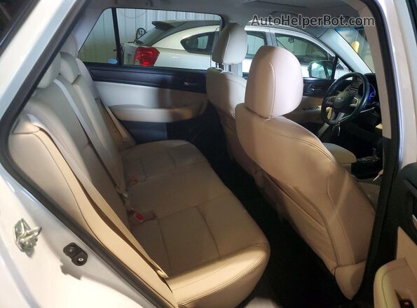 4S4BSAKC6H3273479 2017 SUBARU OUTBACK Белый Вид задней части салона