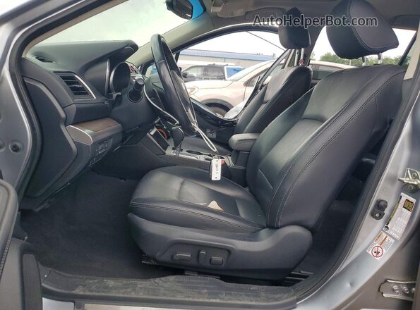 4S4BSAKC8H3429392 2017 SUBARU OUTBACK Silver Вид салону спереду