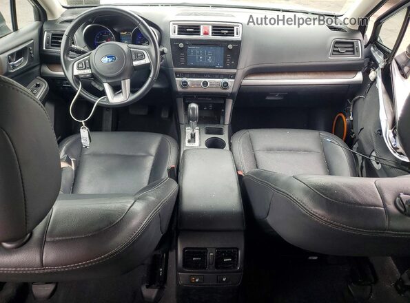 4S4BSAKC8H3429392 2017 SUBARU OUTBACK Silver Вид панелі приладів