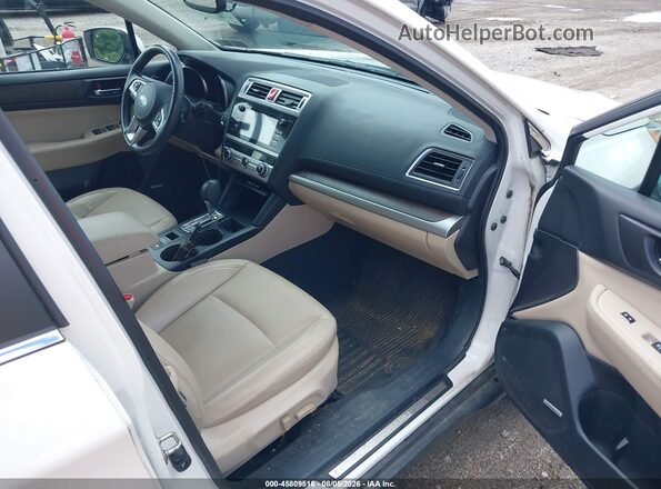 4S4BSAKCXH3329360 2017 SUBARU OUTBACK White Front interior view