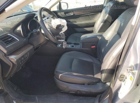 4S4BSANC1J3299828 2018 SUBARU OUTBACK Серебряный Вид салона спереди