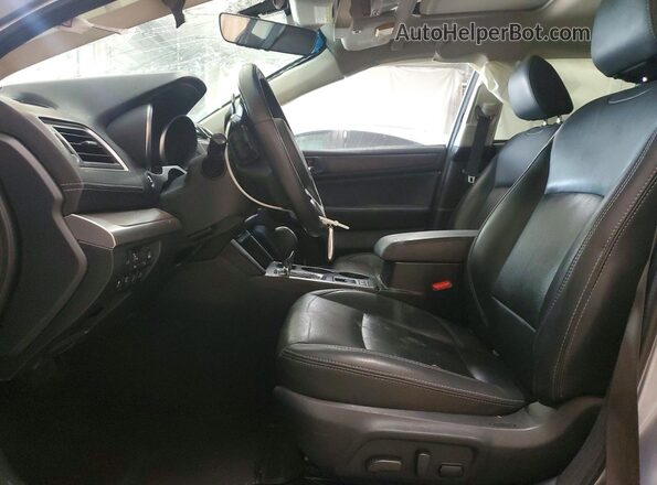 4S4BSANC1K3319030 2019 SUBARU OUTBACK Silver Вид салону спереду