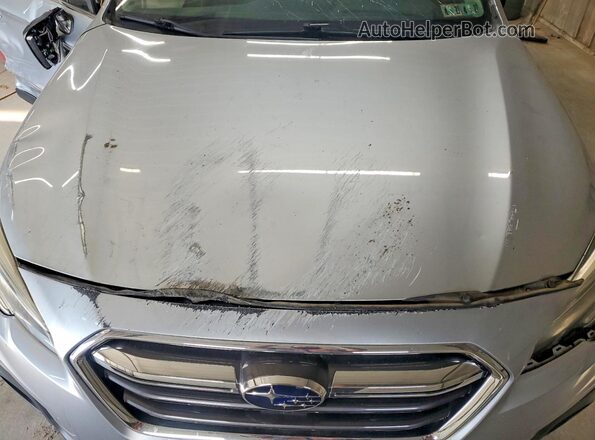 4S4BSANC1K3319030 2019 SUBARU OUTBACK Silver Вид підкапотного простору