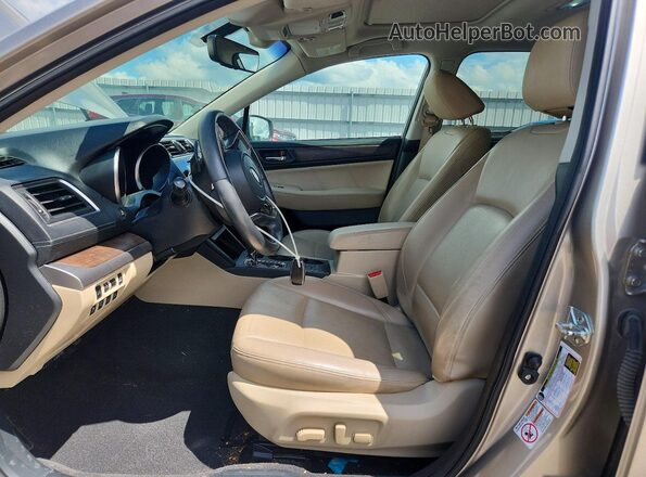 4S4BSANC2J3333405 2018 SUBARU OUTBACK Silver Սալոնի դիմացի տեսք