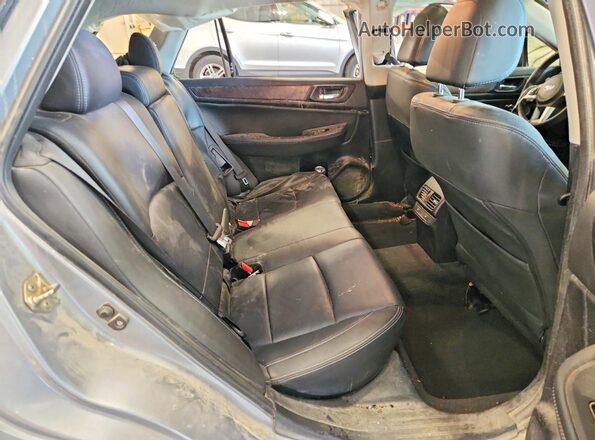 4S4BSANC3H3277162 2017 SUBARU OUTBACK Silver Widok wnętrza z tyłu
