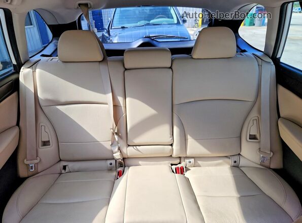 4S4BSANC3H3290915 2017 SUBARU OUTBACK Белый Вид задних сидений