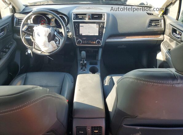 4S4BSANC3J3347846 2018 SUBARU OUTBACK White Вид панелі приладів