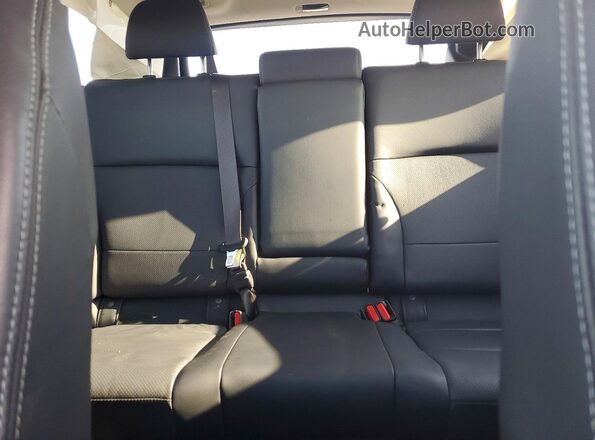 4S4BSANC3J3347846 2018 SUBARU OUTBACK White Вид задніх сидінь