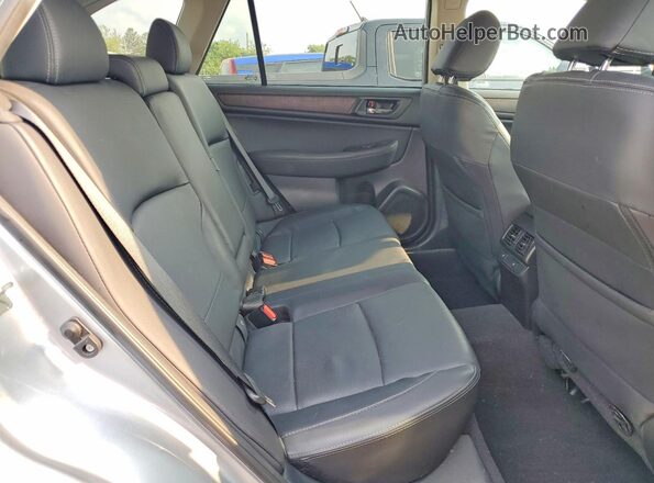 4S4BSANC4H3408146 2017 SUBARU OUTBACK Silver Rear interior view
