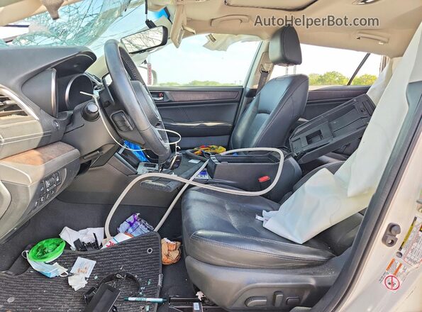 4S4BSANC4K3393655 2019 SUBARU OUTBACK White Widok wnętrza z przodu