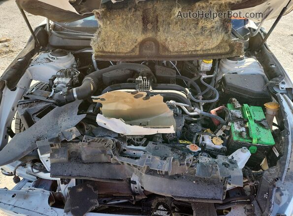 4S4BSANC4K3393655 2019 SUBARU OUTBACK White Widok wnętrza z tyłu