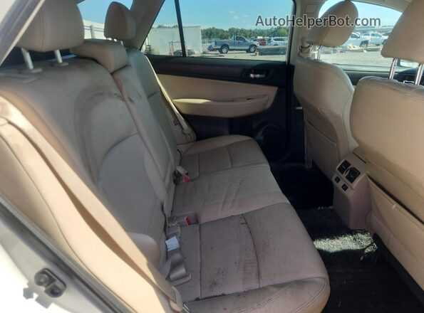 4S4BSANC5H3293282 2017 SUBARU OUTBACK White Вид задньої частини салону