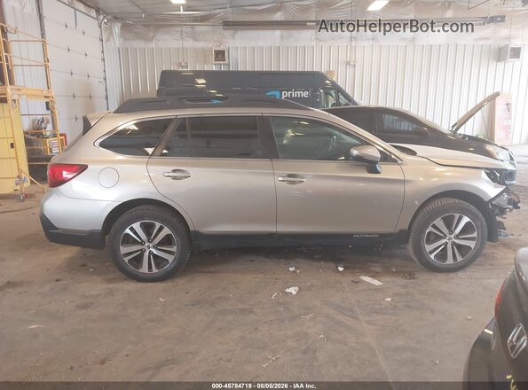 4S4BSANC6K3221711 2019 SUBARU OUTBACK Beige Սալոնի հետևի տեսք