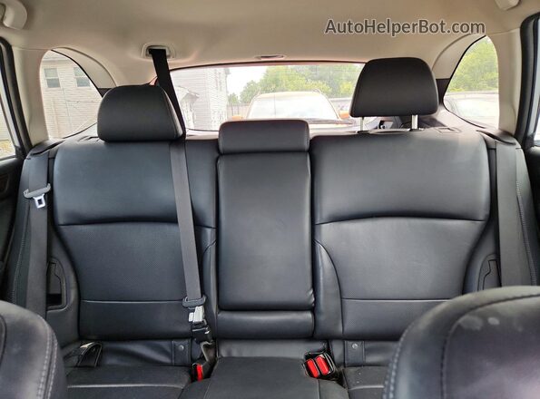 4S4BSANC6K3244213 2019 SUBARU OUTBACK Silver Widok tylnych siedzeń