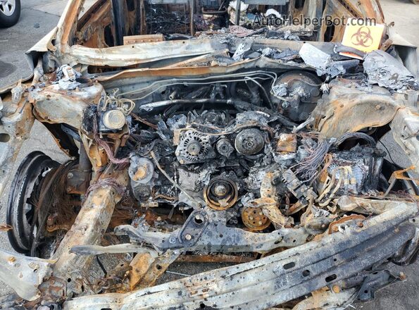 4S4BSANC6K3333487 2019 SUBARU OUTBACK Burn Vista del compartimento del motor