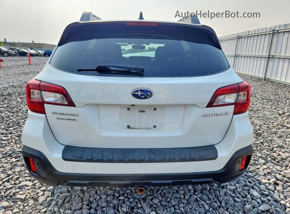 4S4BSANC7K3358396 2019 SUBARU OUTBACK White Rear view
