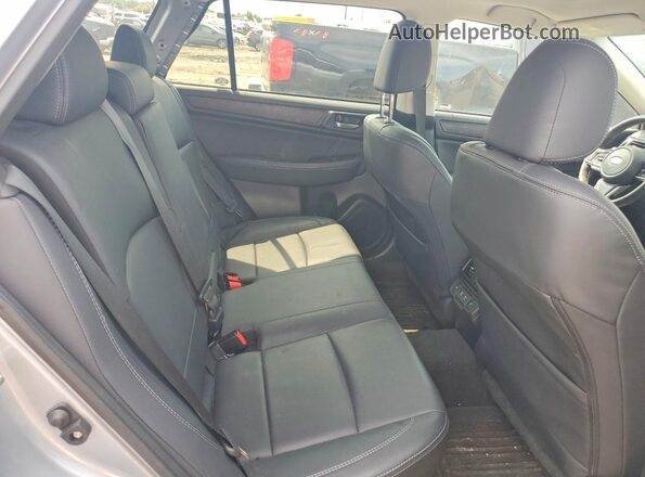 4S4BSANC8K3245752 2019 SUBARU OUTBACK Silver Вид задньої частини салону