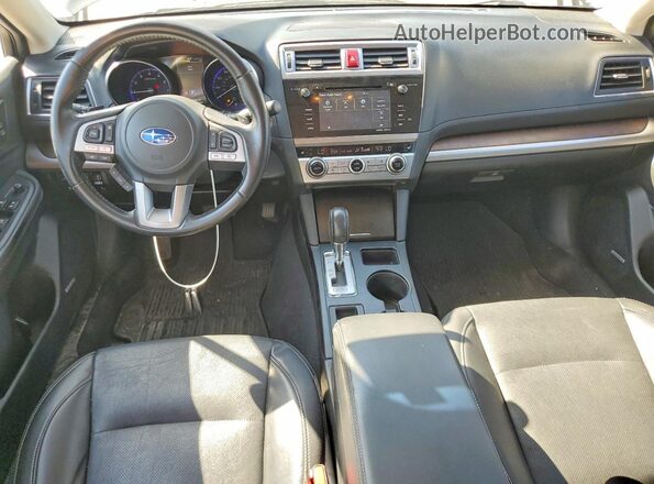 4S4BSANCXH3281077 2017 SUBARU OUTBACK Gray Widok deski rozdzielczej