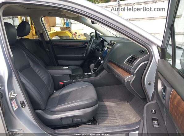 4S4BSANCXK3330415 2019 SUBARU OUTBACK Silver Widok wnętrza z przodu