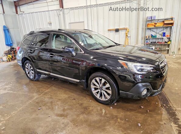 4S4BSATC1J3210133 2018 SUBARU OUTBACK Черный Передняя правая четверть
