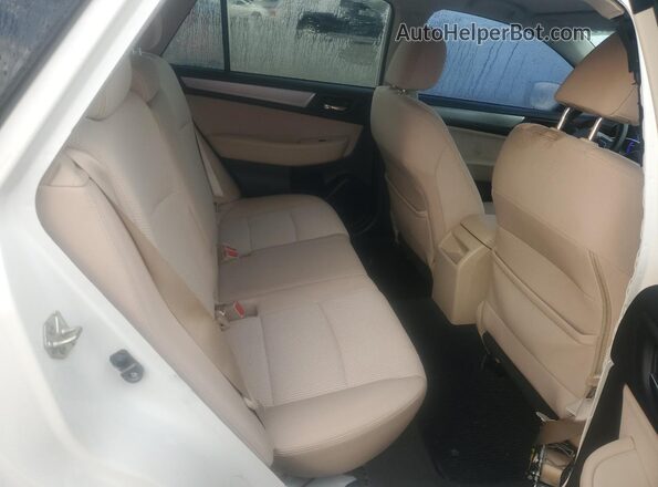 4S4BSBFC3G3237585 2016 SUBARU OUTBACK White Rear interior view