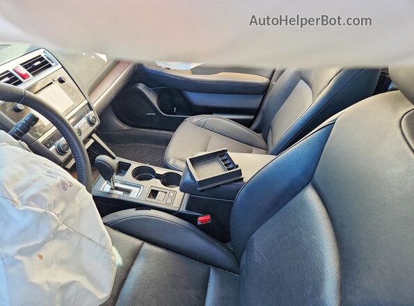 4S4BSBNC2G3359095 2016 SUBARU OUTBACK Бордовый Вид салона спереди