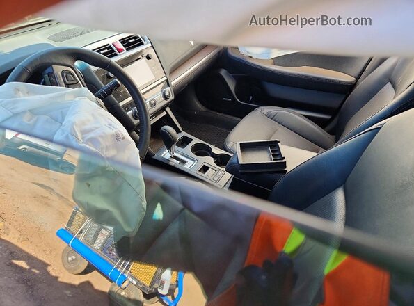 4S4BSBNC2G3359095 2016 SUBARU OUTBACK Бордовый Вид панели приборов