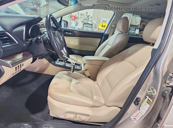 4S4BSBNCXG3311957 2016 SUBARU OUTBACK Gold Widok wnętrza z przodu