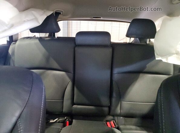4S4BSENC2K3256429 2019 SUBARU OUTBACK White უკანა სავარძლების ხედი