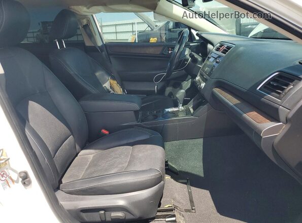 4S4BSENC3H3388026 2017 SUBARU OUTBACK White წინა სალონის ხედი